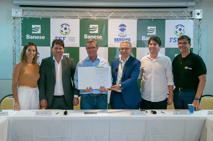 Governador, presidente do Banese e dirigentes esportivos