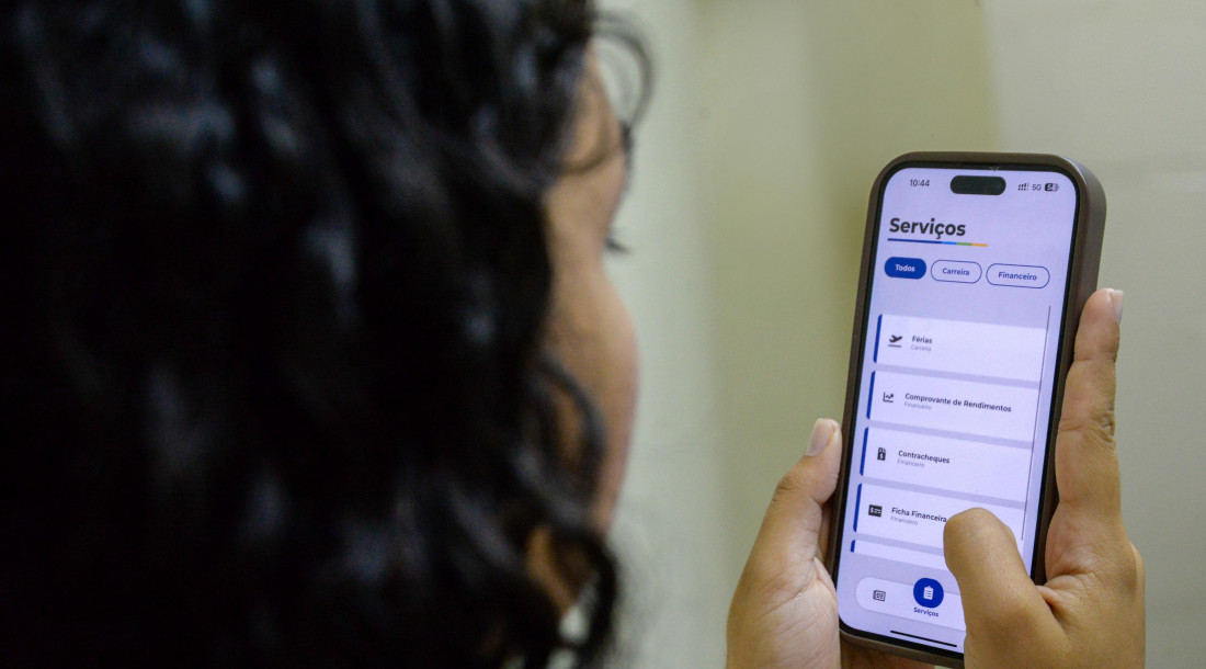 Aplicativo digital Servidor.SE na tela no celular