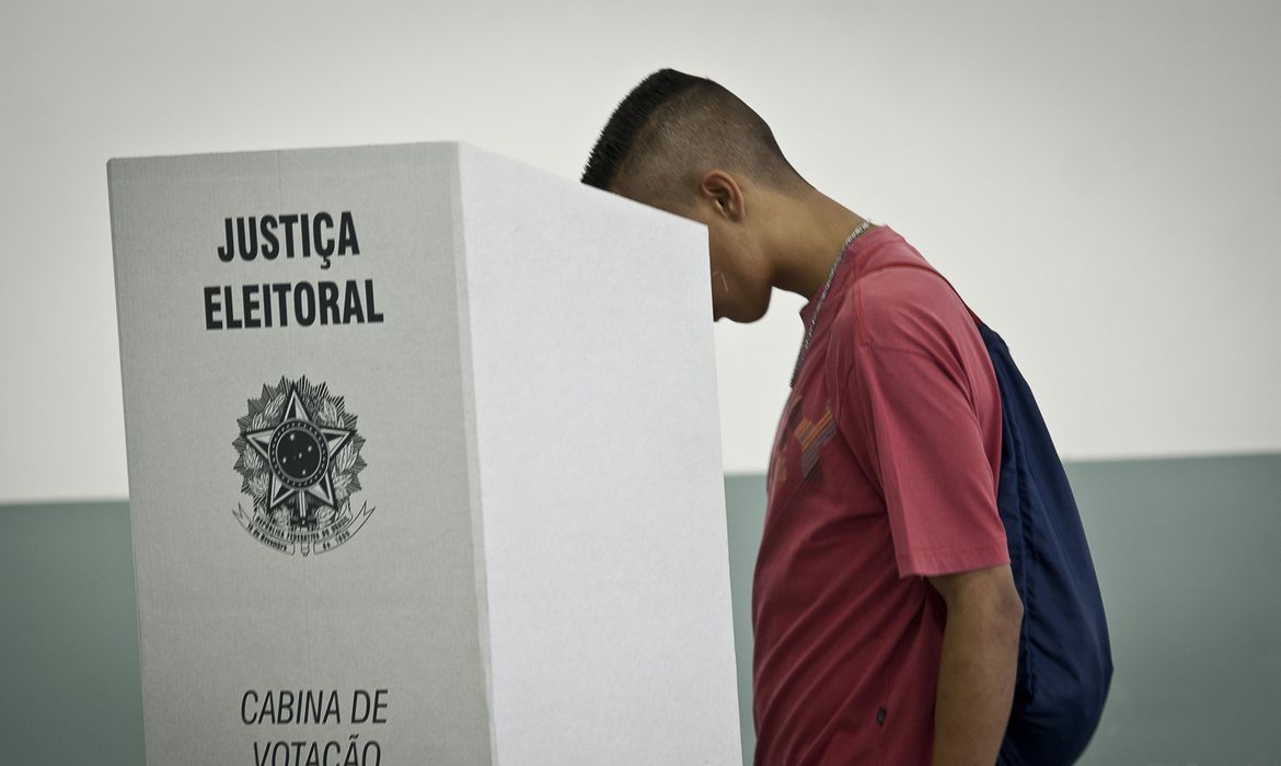 A partir desta terça-feira, 1º de outubro, entra em vigor a medida que impede a prisão ou detenção de eleitores em razão das eleições municipais de 2024. A Medida valerá para os dois turnos.