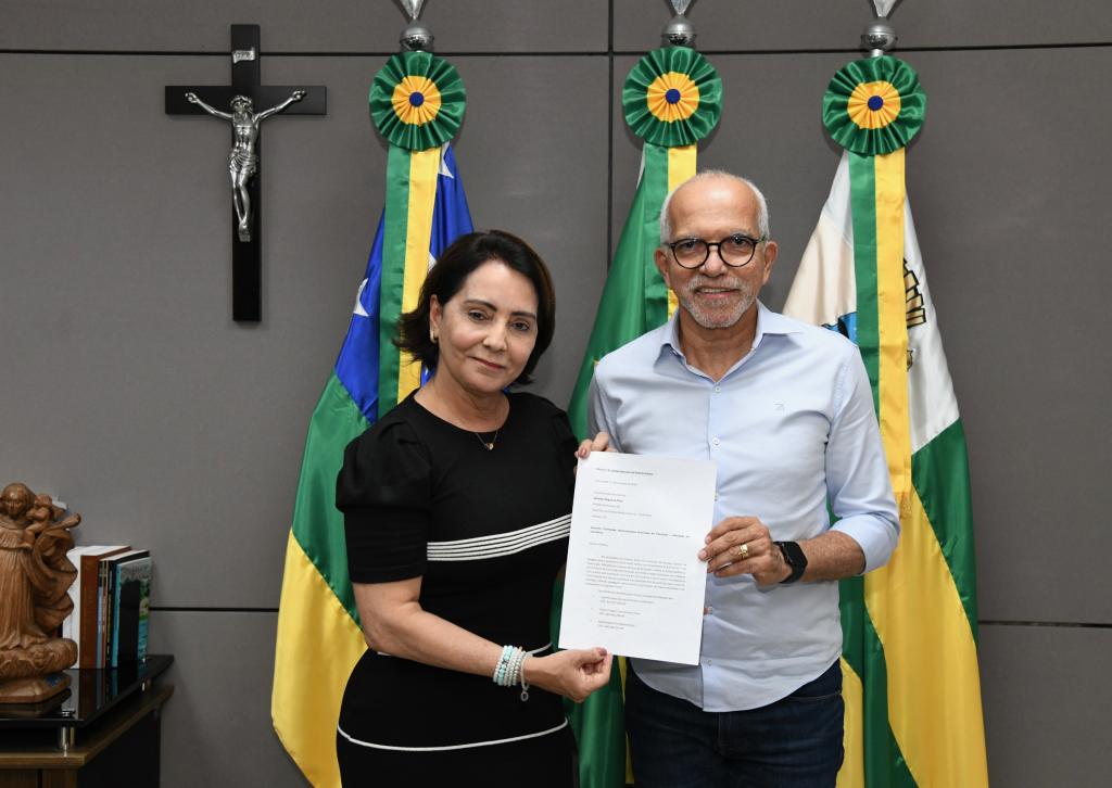  Emília Corrêa e Edvaldo Nogueira