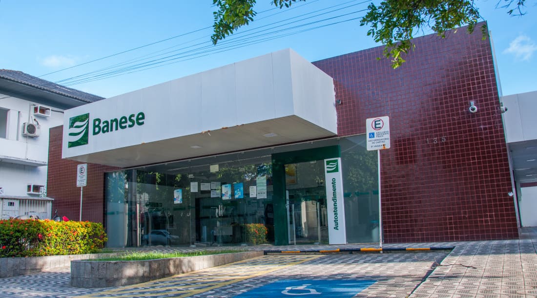 Fachada do Banese