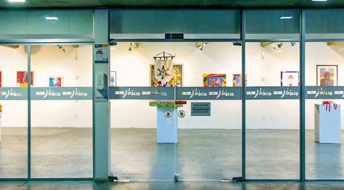 Entrada da Galeria J. Inácio