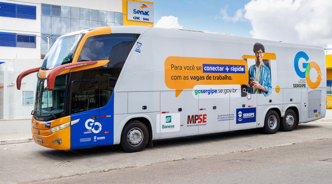 O ônibus do emprego da Seteem 
