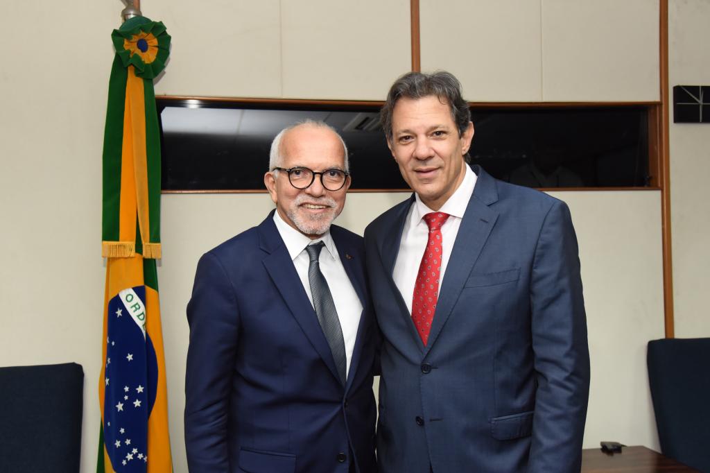 Prefeito Edvaldo em visita ao ministro Haddad