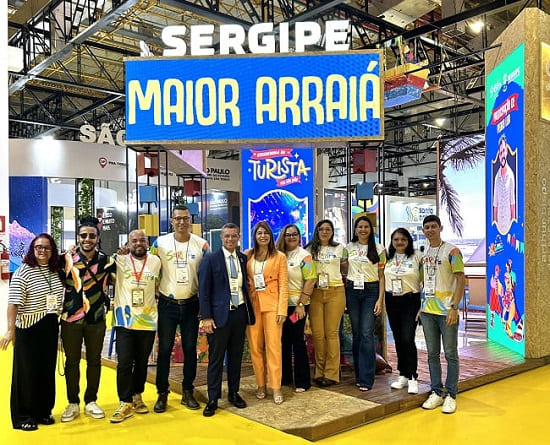 Comitiva de Sergipe no estande na WTM 2024