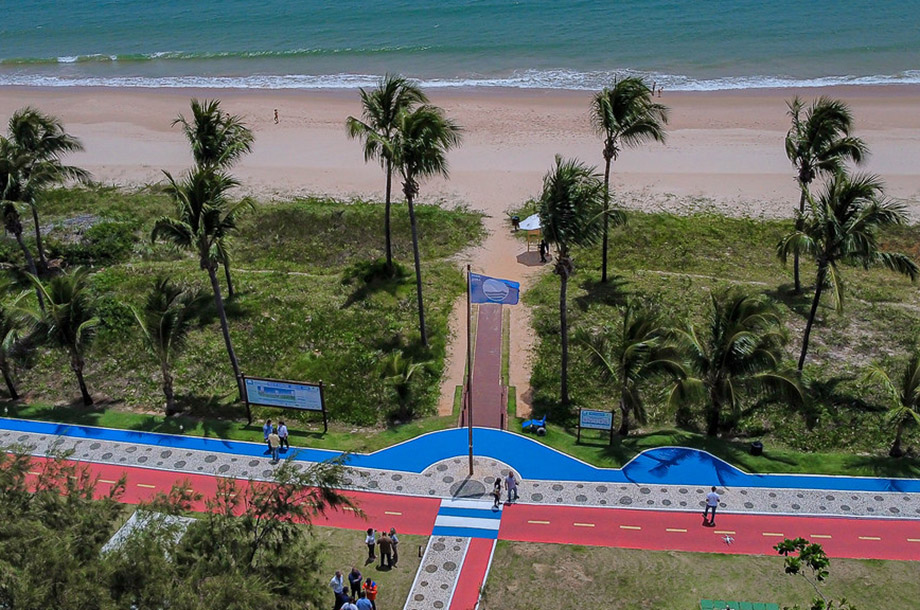 Praia de Guarajuba, em Camaçari. // Foto: Prefeitura de Camaçari