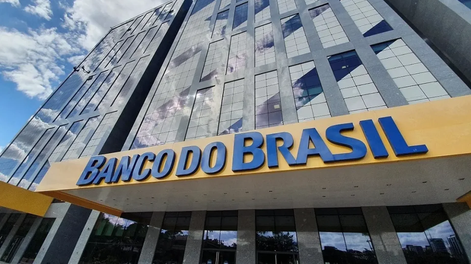 Fachada do Banco do Brasil-convertido-de-jpg