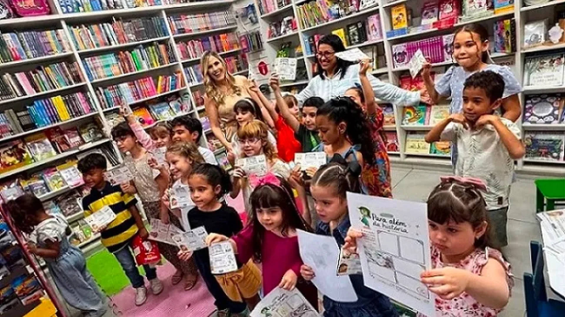 Livraria Escariz-Projeto Para Além da História