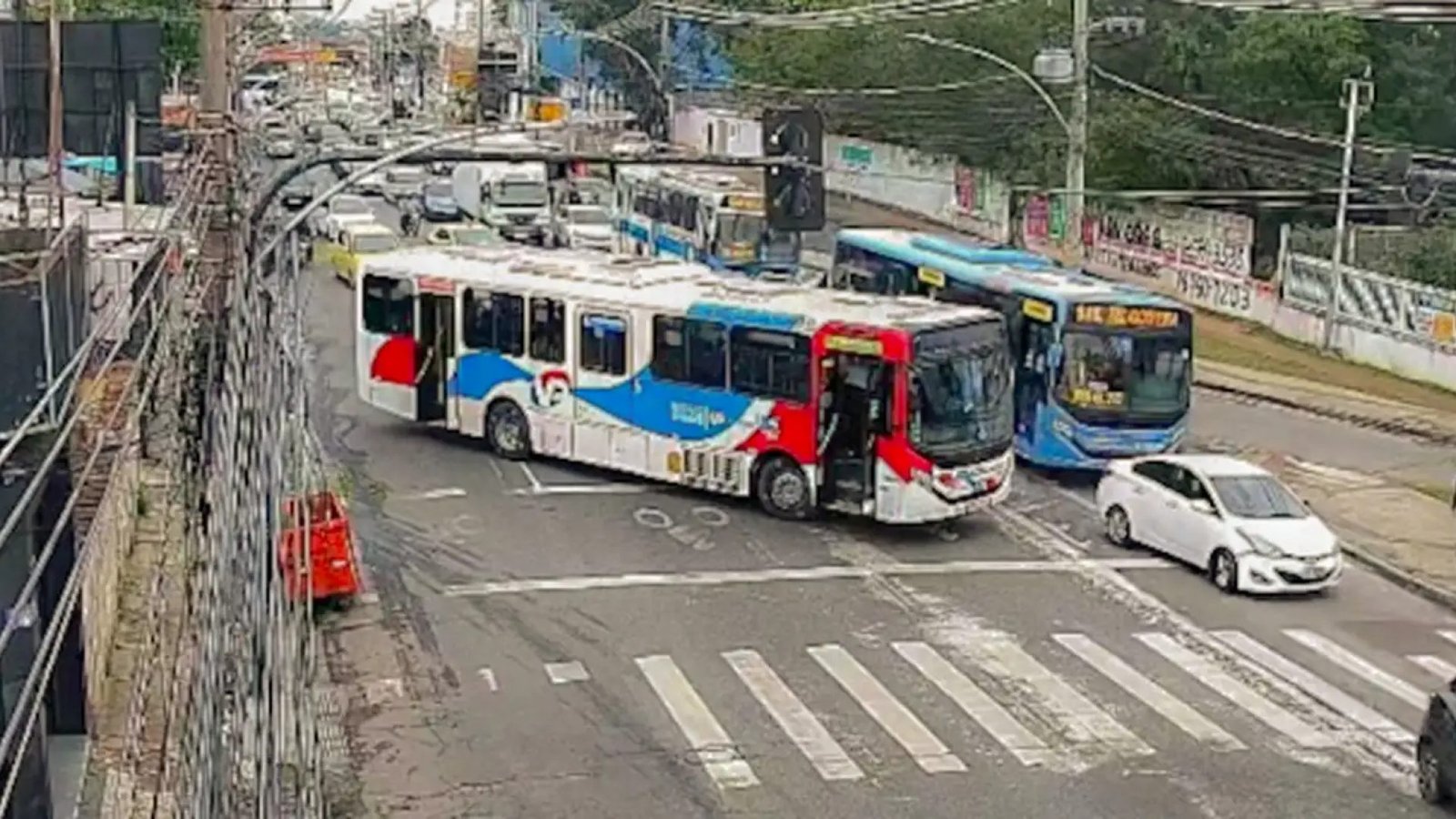© Frame câmera de segurança prefeitura-RJ