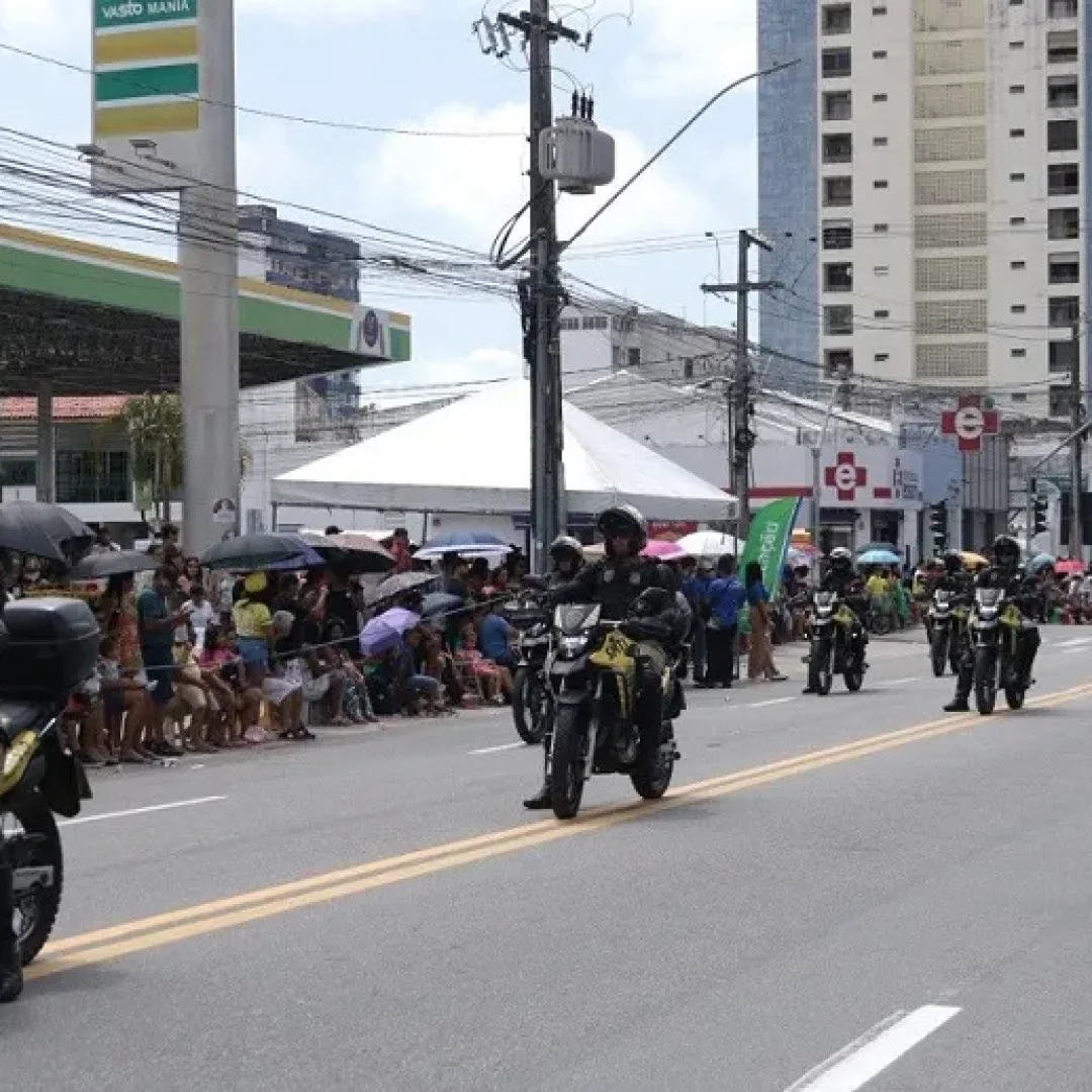 desfile-7-de-setembro-Aracaju-SMTT-qyH-convertido-de-jpg (2)