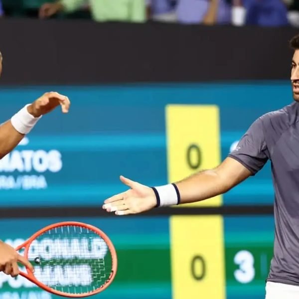 © Divulgação/ATP de Houston/@mensclaycourt