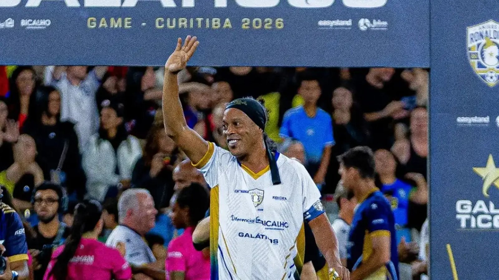 © ronaldinho/Instagram